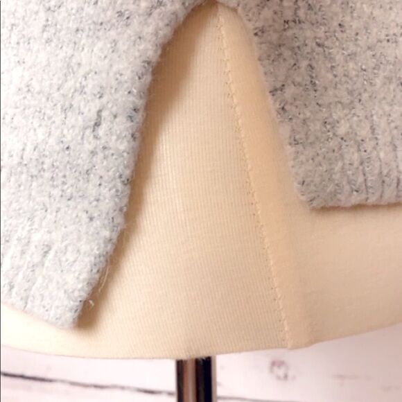 CHARLOTTE Russe Grey Fuzzy Sweater - Picture 7 of 7